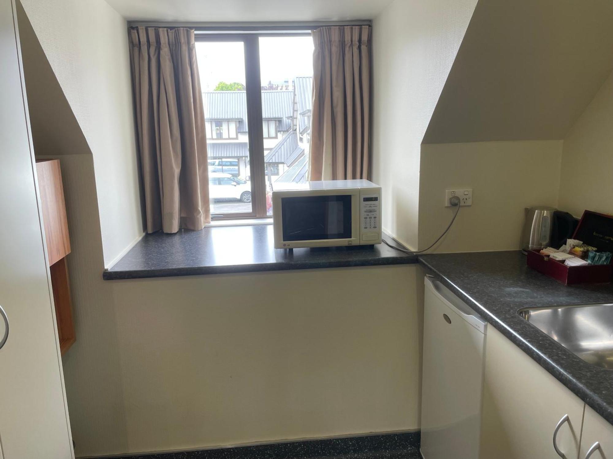 Motel Allan Court 4*
