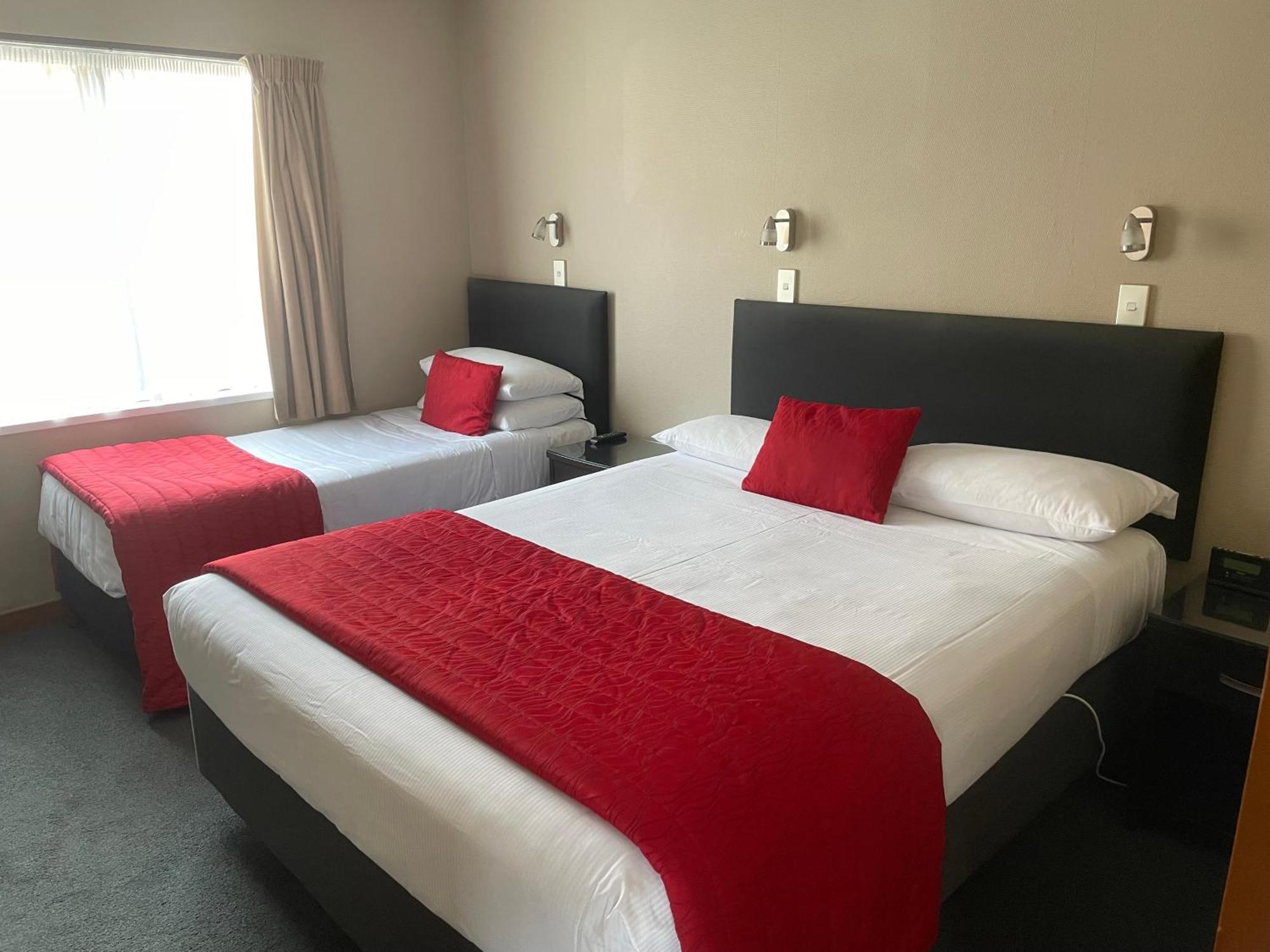 Motel Allan Court 4*