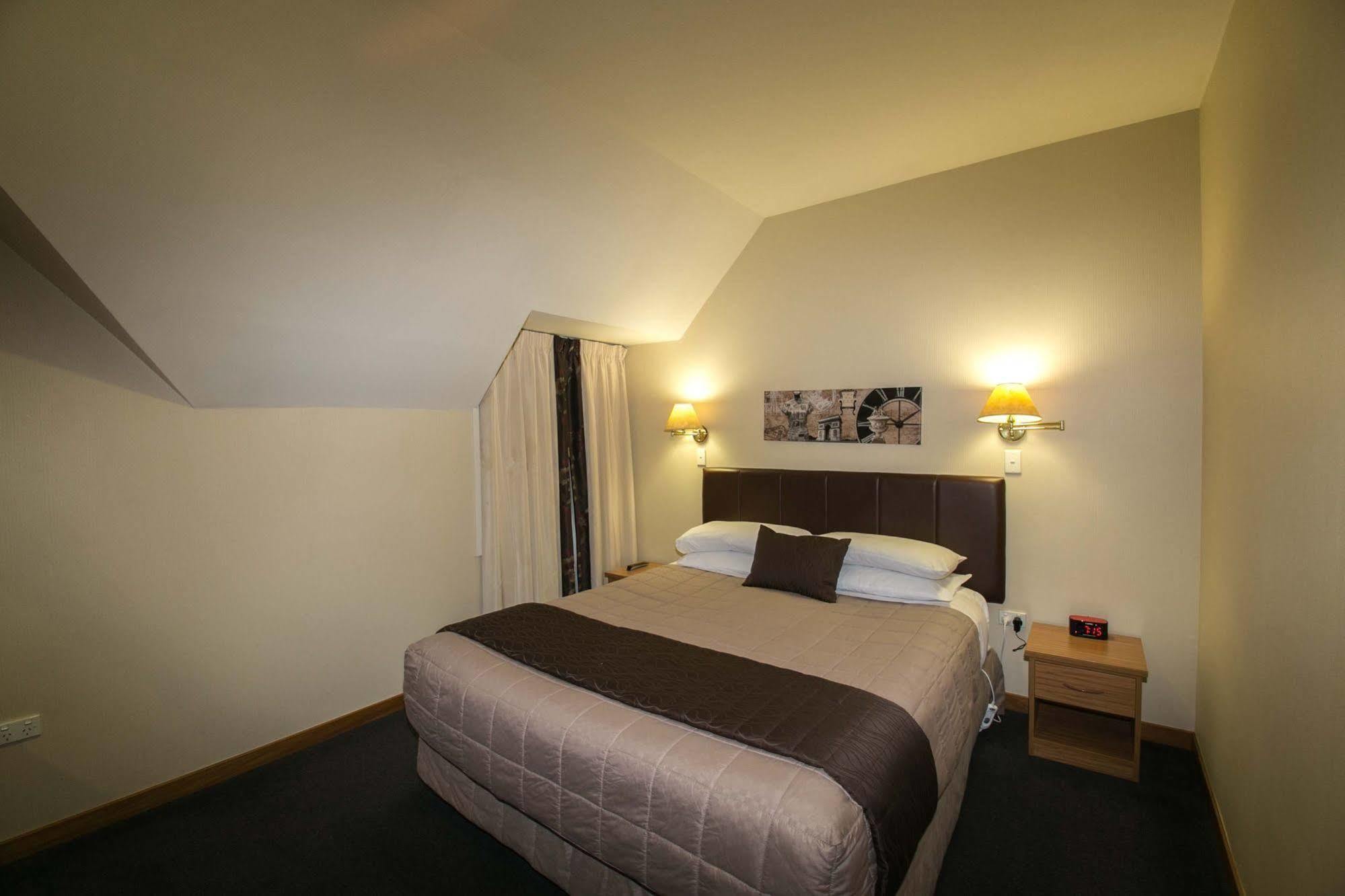 Allan Court Motel